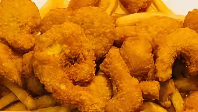 21 Pieces Just Shrimp with French Fries.