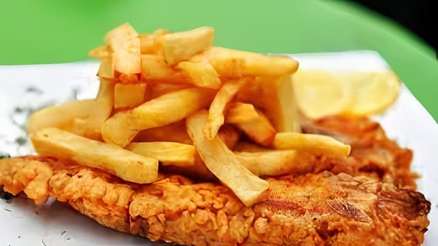 5 Chickentenders w.fries.