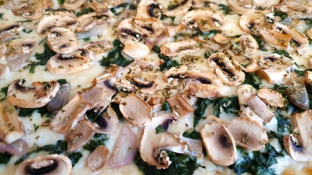 White Spinach & Mushrooms Pizza.