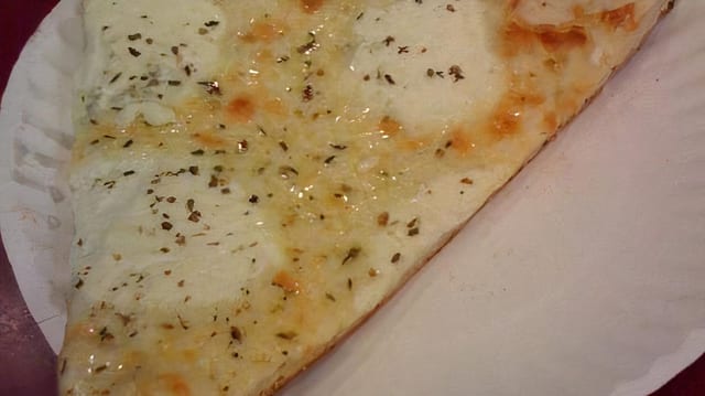 White Plain Garlic Pizza.